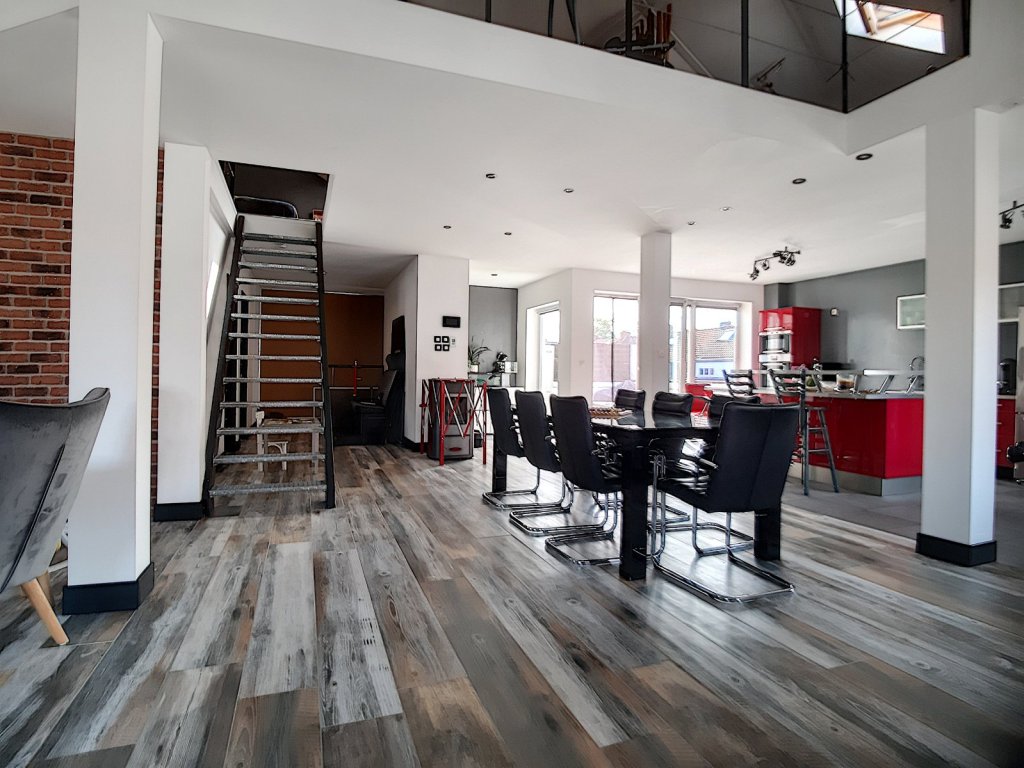 LOFT A VENDRE - WATTRELOS - 160 m2 - 279 000 €