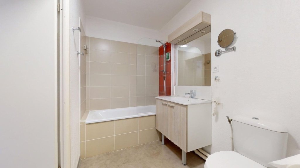 APPARTEMENT T1 A VENDRE - AGDE - 24.14 m2 - 78�000�&euro;