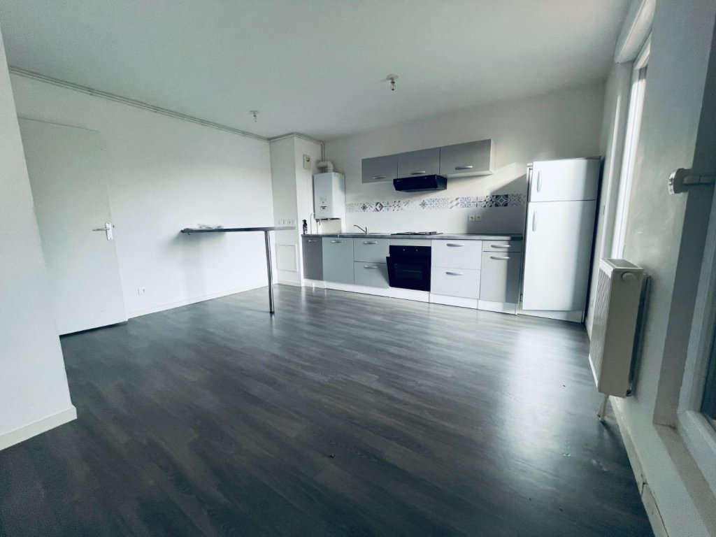 APPARTEMENT T2 A VENDRE - LILLE - 45 m2 - 149�000�&euro;