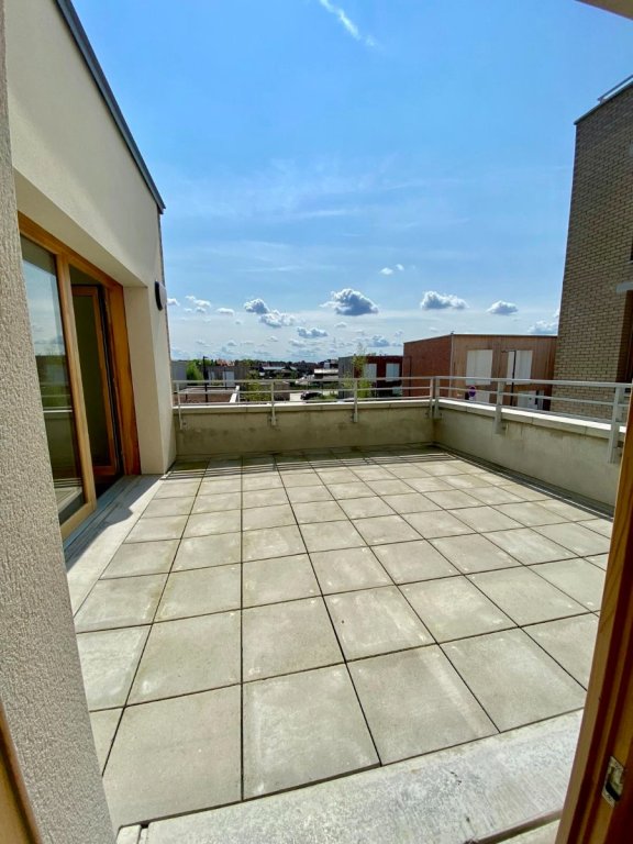 APPARTEMENT T3 A VENDRE - QUESNOY SUR DEULE - 70 m2 - 260 000 &euro;